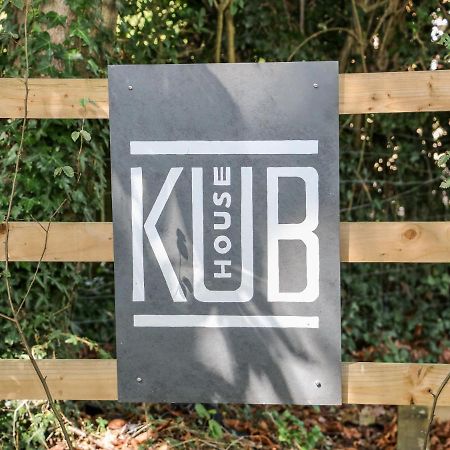 Kub House Villa Tring Exteriör bild