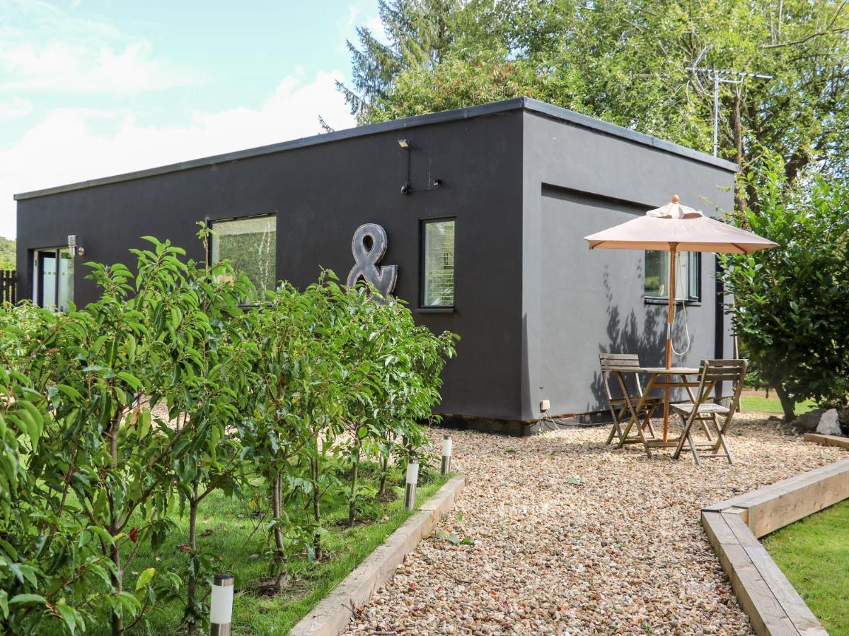 Kub House Villa Tring Exteriör bild